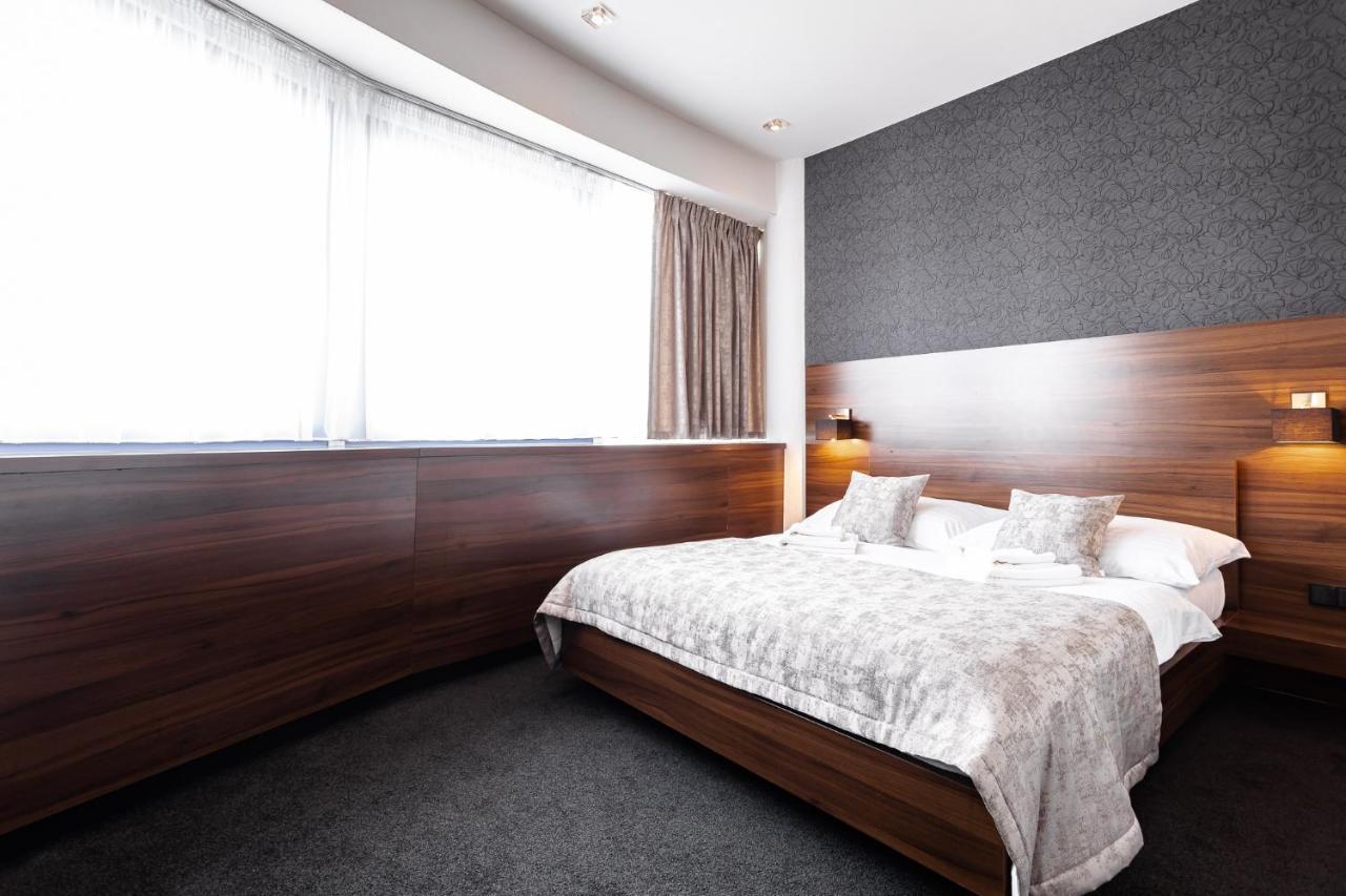 Tempus Club Garni Hotel Bratislava Luaran gambar